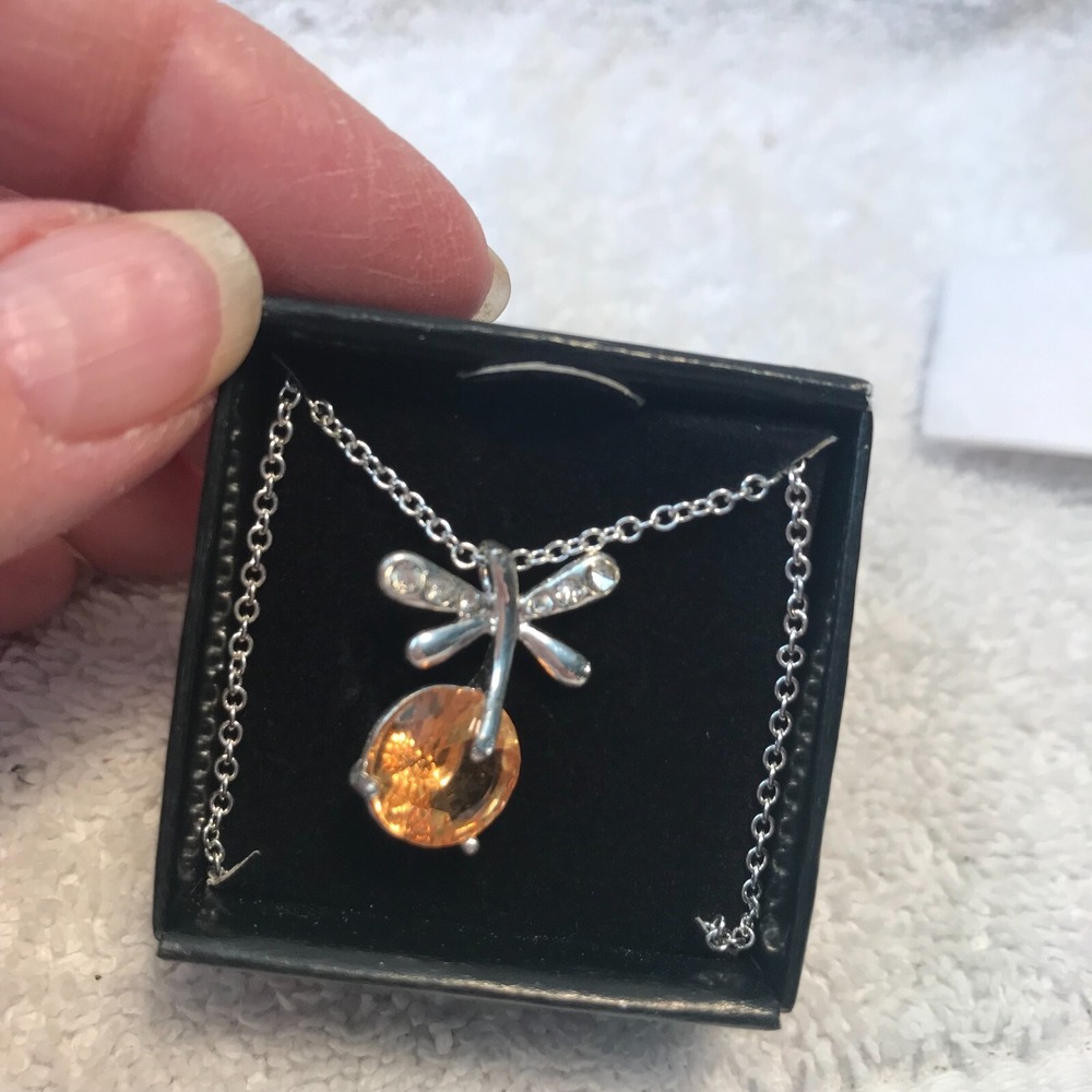 AVON‎ Dragonfly Dance "PINK" looks PALE ORANGE Necklace - color not true see pic